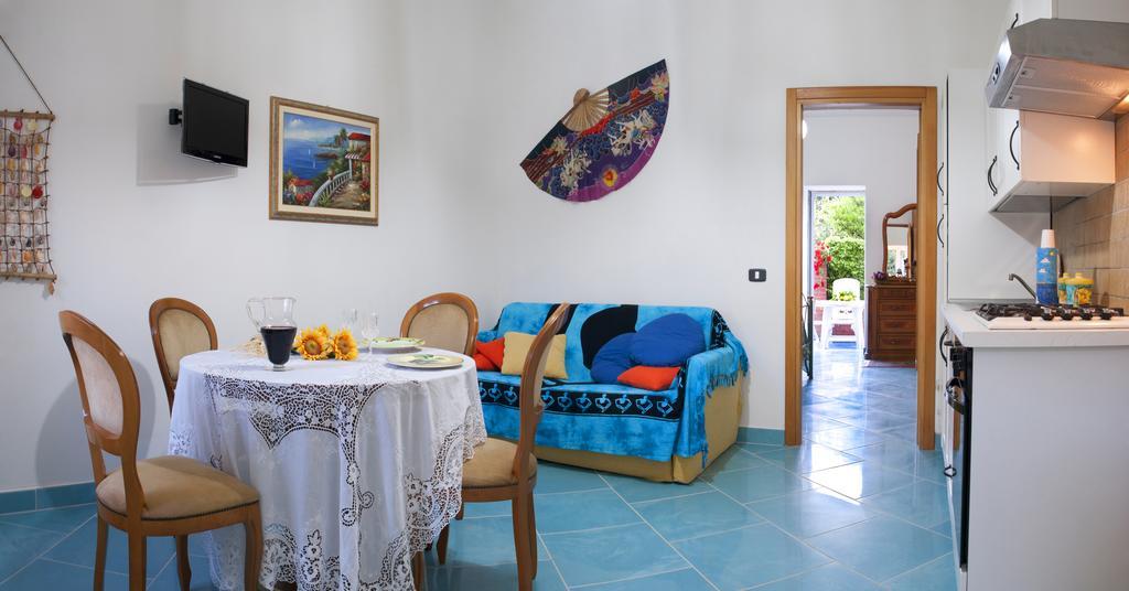 Casa Vacanza Alice & Mari Ascea Pokoj fotografie